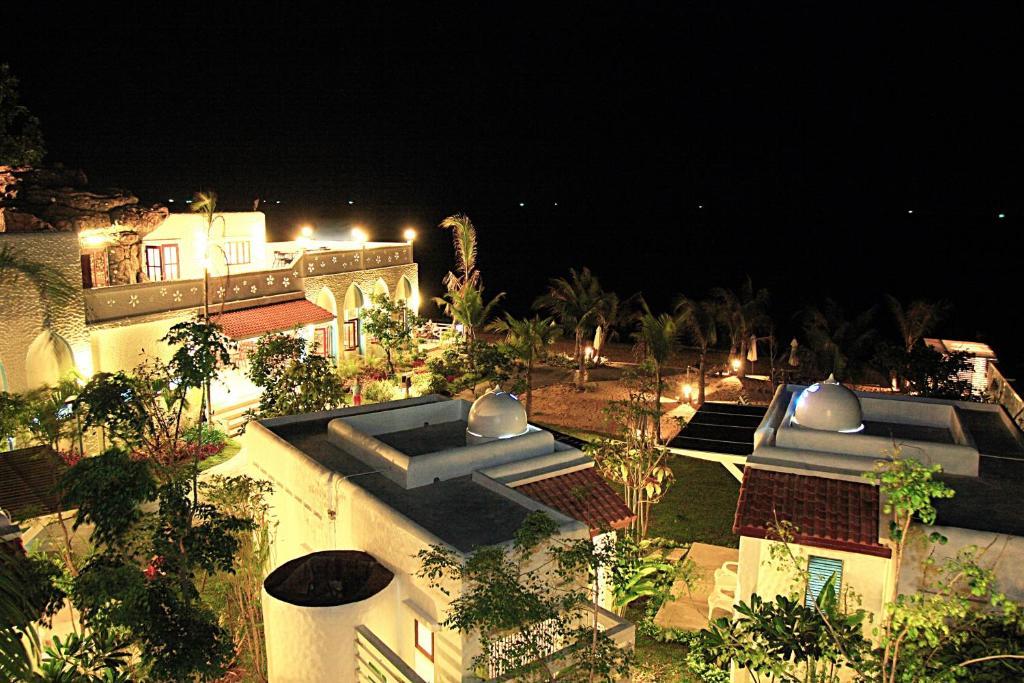 Baanmontra Beach Resort - Bankrut Exteriör bild